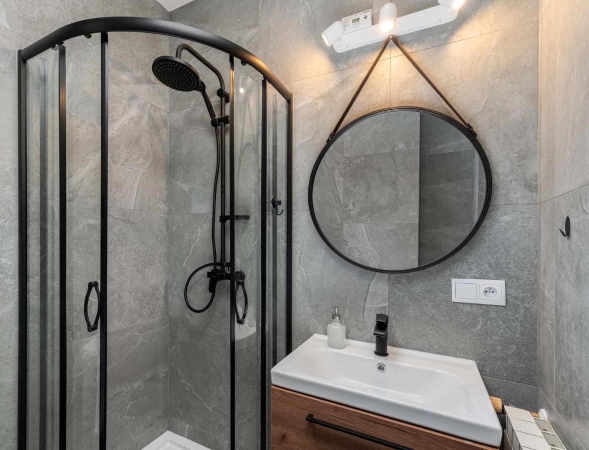 קרקוב Corner Apartments Near Vistula River מראה חיצוני תמונה