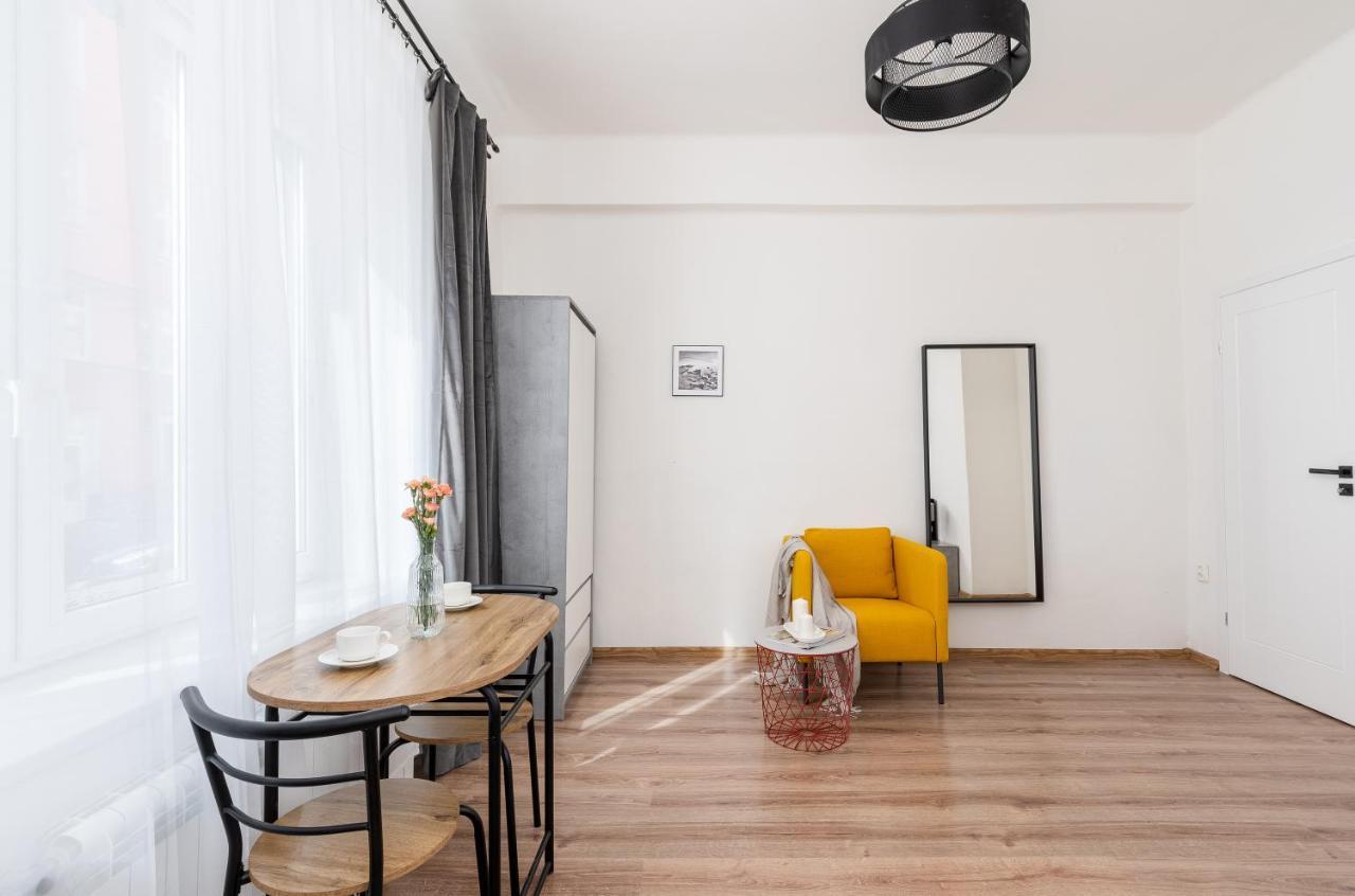 קרקוב Corner Apartments Near Vistula River מראה חיצוני תמונה