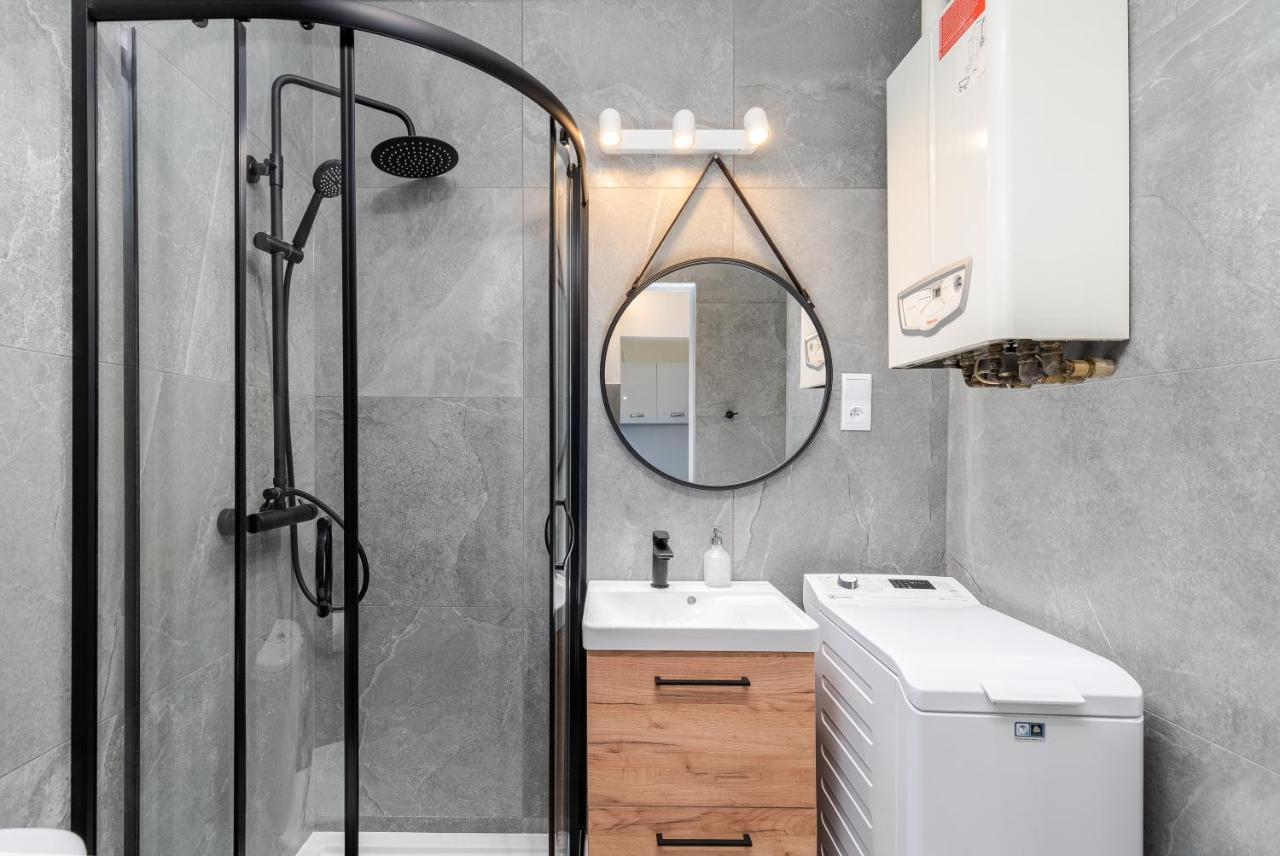 קרקוב Corner Apartments Near Vistula River מראה חיצוני תמונה